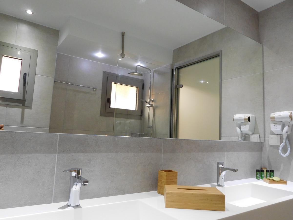 Hotel Vozina Metamorfosi  Luaran gambar